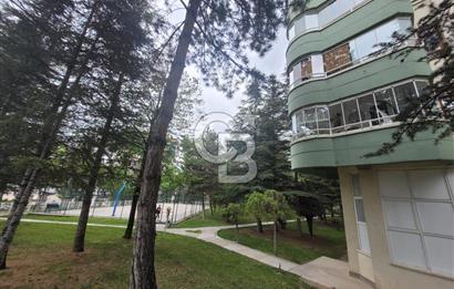 DİKMEN CADDESİNDE ŞEHRİN KALBİNDE SATILIK VİLLA TADINDA DAİRE
