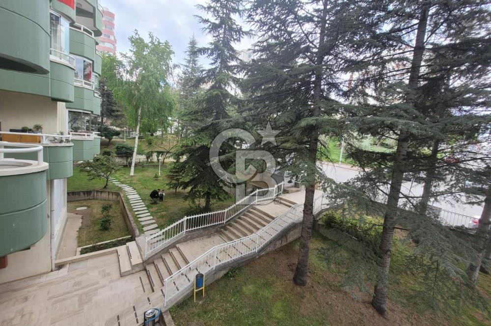 DİKMEN CADDESİNDE ŞEHRİN KALBİNDE SATILIK VİLLA TADINDA DAİRE
