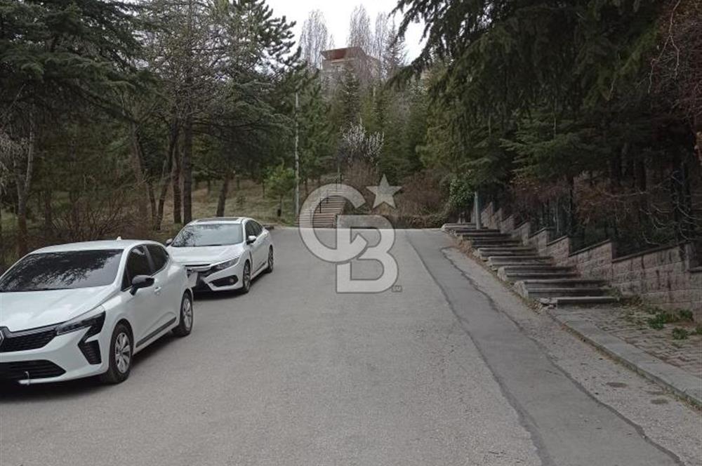 Dikmen Mürsel Uluç Türkop Sitesi'nde 3+1 Satılık Daire