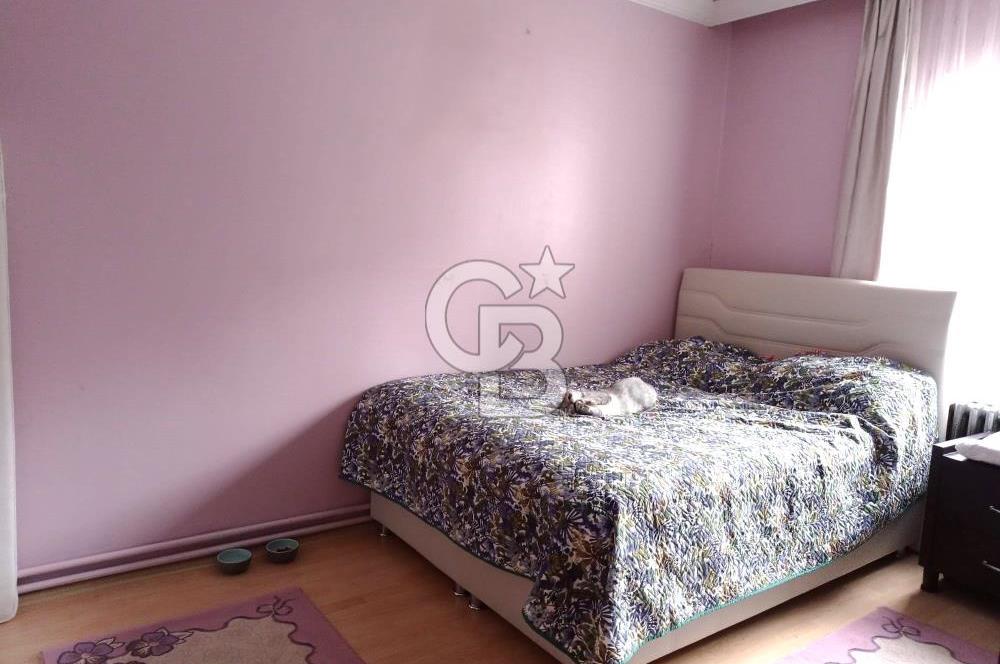 Dikmen Mürsel Uluç Türkop Sitesi'nde 3+1 Satılık Daire