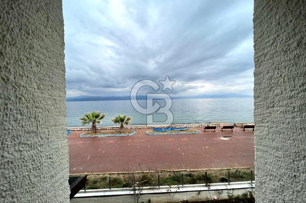 BURSA, MUDANYA BURGAZ'da DENİZE SIFIR KİRALIK VİLLA