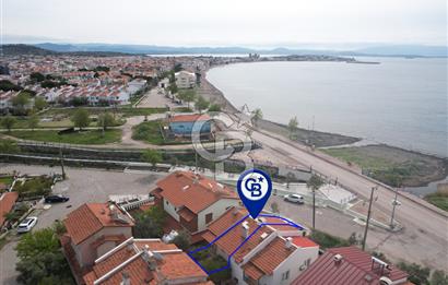 ÇANDARLI'DA DENİZE SIFIR 3+1 VİLLA