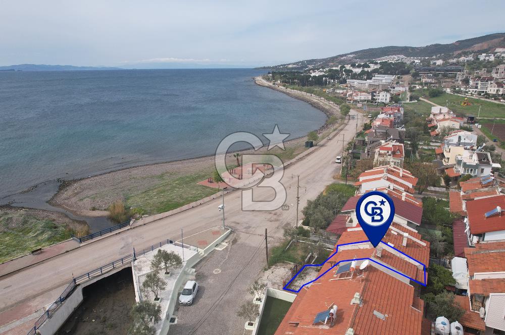 ÇANDARLI'DA DENİZE SIFIR 3+1 VİLLA