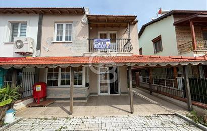 ÇANDARLI'DA DENİZE SIFIR 3+1 VİLLA