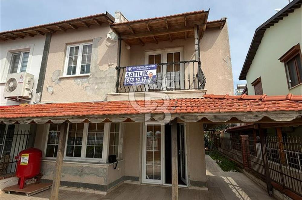 ÇANDARLI'DA DENİZE SIFIR 3+1 VİLLA
