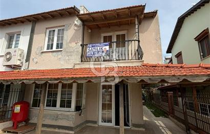 ÇANDARLI'DA DENİZE SIFIR 3+1 VİLLA