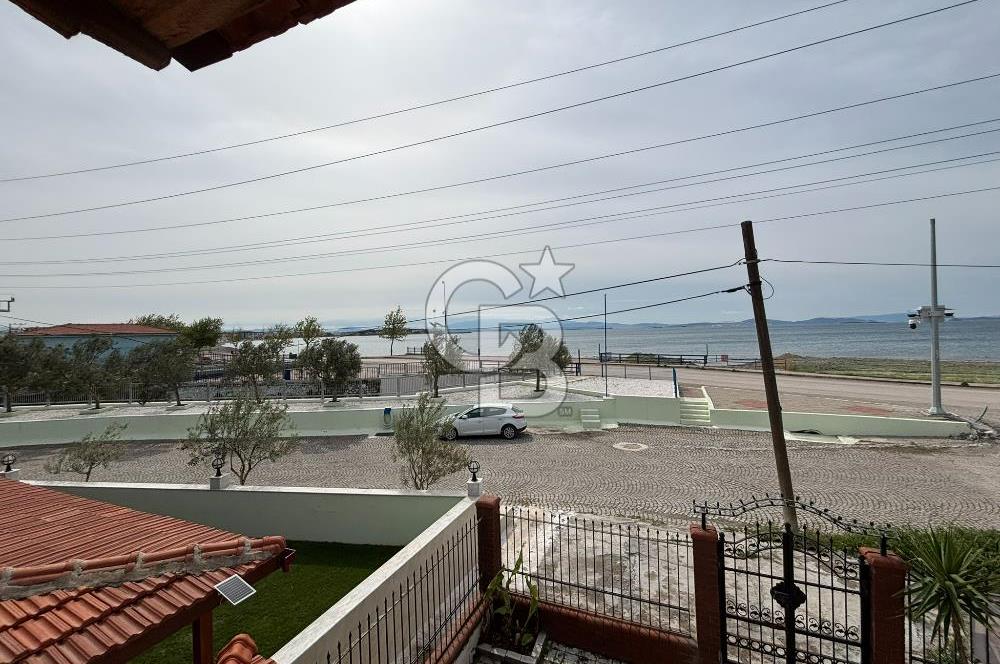 ÇANDARLI'DA DENİZE SIFIR 3+1 VİLLA