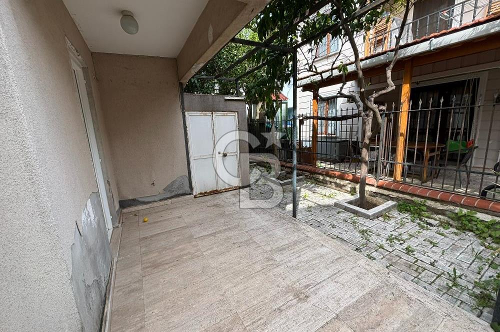 ÇANDARLI'DA DENİZE SIFIR 3+1 VİLLA