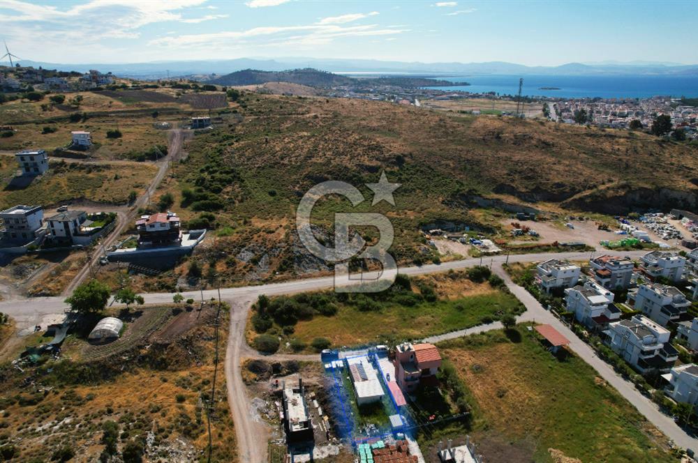 ÇANDARLI'DA DENİZE YAKIN, ANAYOLA YAKIN, ALTYAPISI HAZIR ARSA