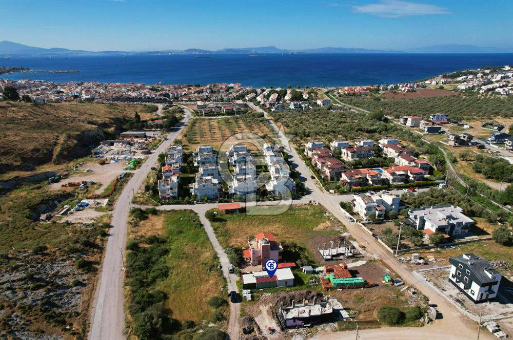 ÇANDARLI'DA DENİZE YAKIN, ANAYOLA YAKIN, ALTYAPISI HAZIR ARSA