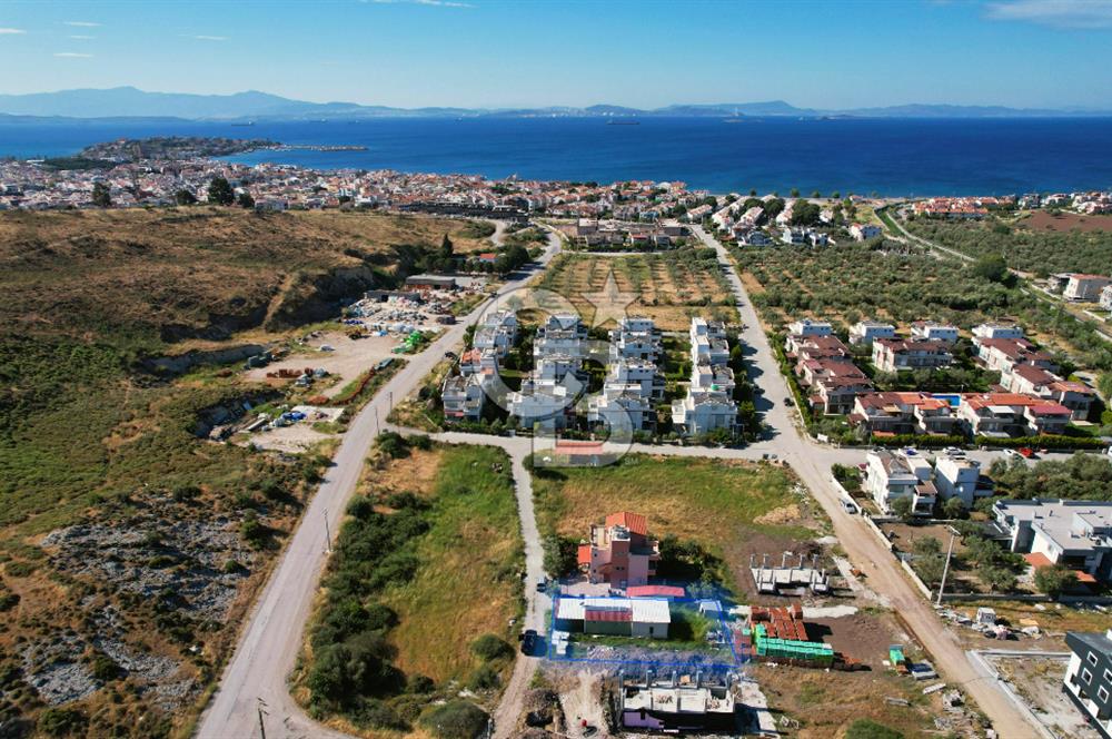 ÇANDARLI'DA DENİZE YAKIN, ANAYOLA YAKIN, ALTYAPISI HAZIR ARSA