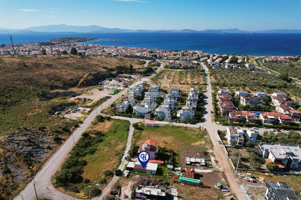 ÇANDARLI'DA DENİZE YAKIN, ANAYOLA YAKIN, ALTYAPISI HAZIR ARSA