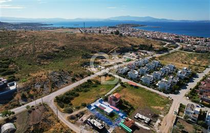 ÇANDARLI'DA DENİZE YAKIN, ANAYOLA YAKIN, ALTYAPISI HAZIR ARSA