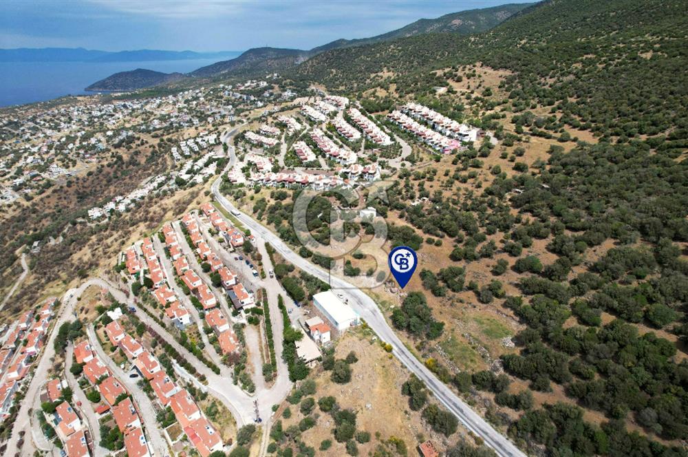 ÇANDARLI'DA 642 m² DENİZ MANZARALI ÖNÜ KAPANMAZ ARSA