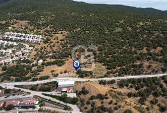 ÇANDARLI'DA 642 m² DENİZ MANZARALI ÖNÜ KAPANMAZ ARSA