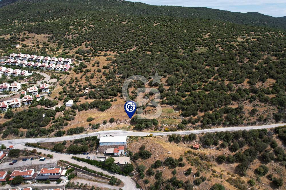 ÇANDARLI'DA 642 m² DENİZ MANZARALI ÖNÜ KAPANMAZ ARSA