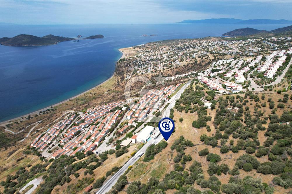 ÇANDARLI'DA 642 m² DENİZ MANZARALI ÖNÜ KAPANMAZ ARSA