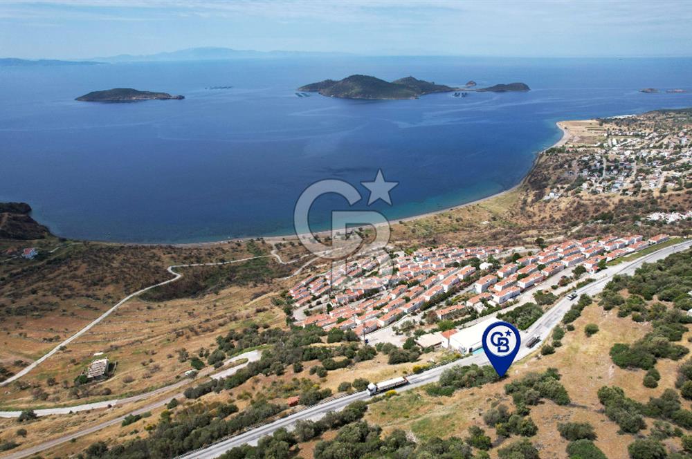 ÇANDARLI'DA 642 m² DENİZ MANZARALI ÖNÜ KAPANMAZ ARSA