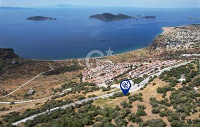 ÇANDARLI'DA 642 m² DENİZ MANZARALI ÖNÜ KAPANMAZ ARSA