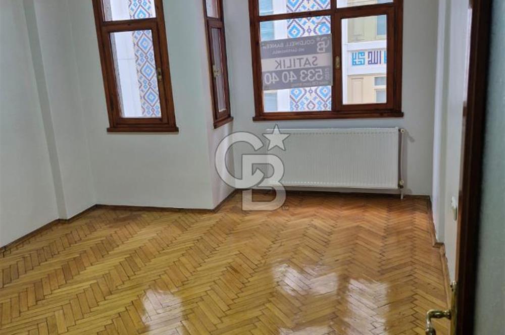 FATİH'TE SATILIK 2+1 FERAH DAİRE