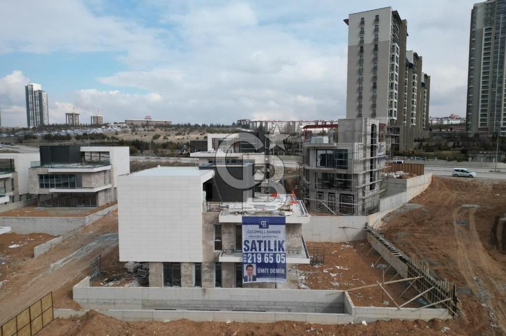 ÇANKAYA BEYTEPE'DE SATILIK 800 M² YENİ MODERN YAPILI BİNA