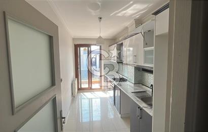 İzmir Karşıyaka'da Lüks Kiralık 3+1 Daire