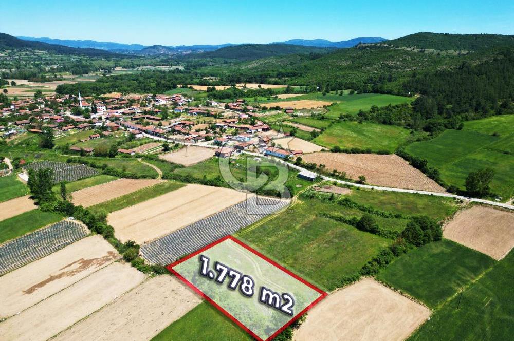 Çanakkale Yenice Çiftlik Köyünde 1.778 m2 Arazi