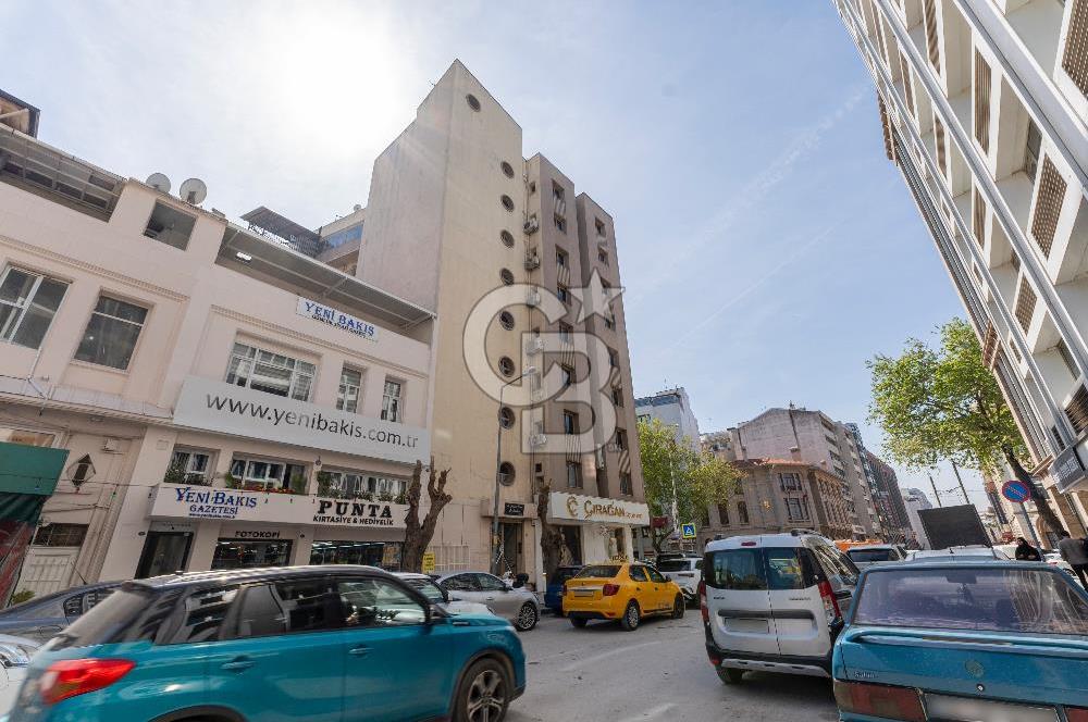 Gazi Bulvarı Cepheli Satılık 500 m2 İş Yeri