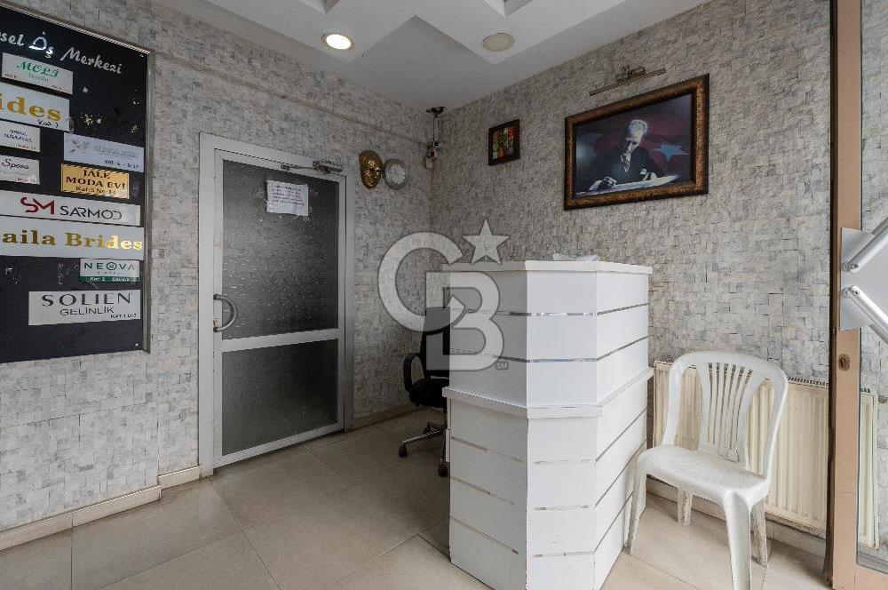 Gazi Bulvarı Cepheli Satılık 500 m2 İş Yeri