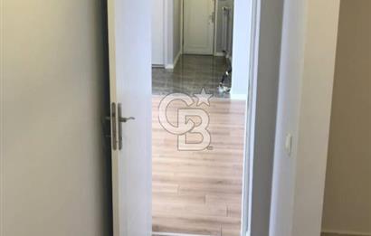 FIRSAT CADDEYE CEPHE MERKEZİ KONUMDA OFİS & EV