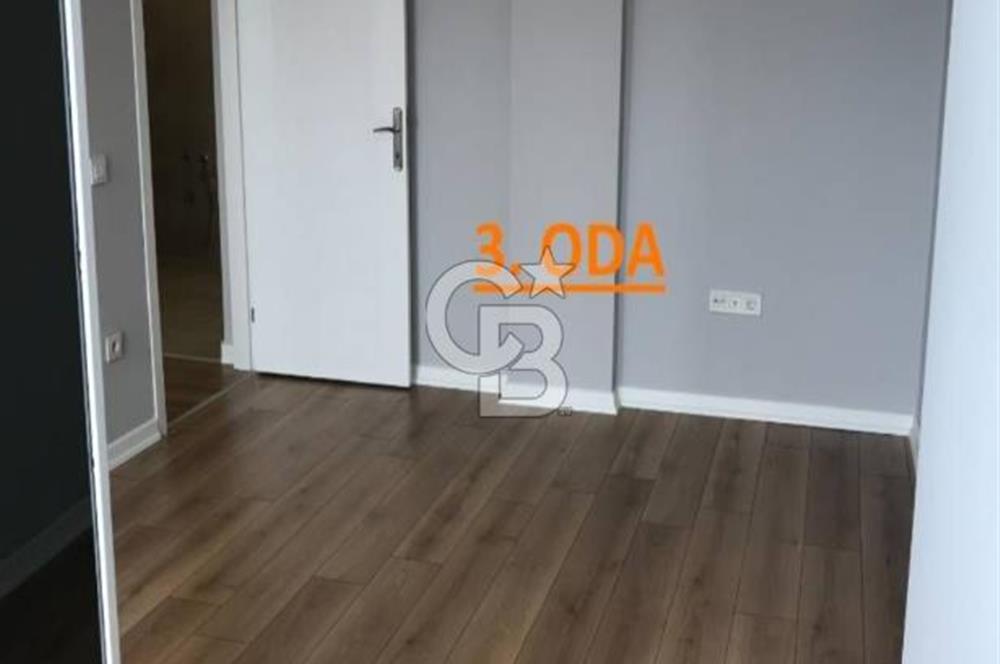 FIRSAT CADDEYE CEPHE MERKEZİ KONUMDA OFİS & EV