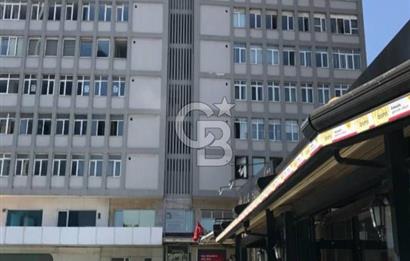 FIRSAT CADDEYE CEPHE MERKEZİ KONUMDA OFİS & EV