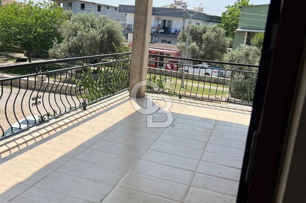 Foça Yenibağarası'nda Kiralık 2+1 Kapalı Mutfaklı Daire