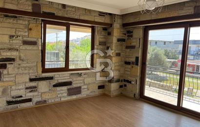 Foça Yenibağarası'nda Kiralık 2+1 Kapalı Mutfaklı Daire
