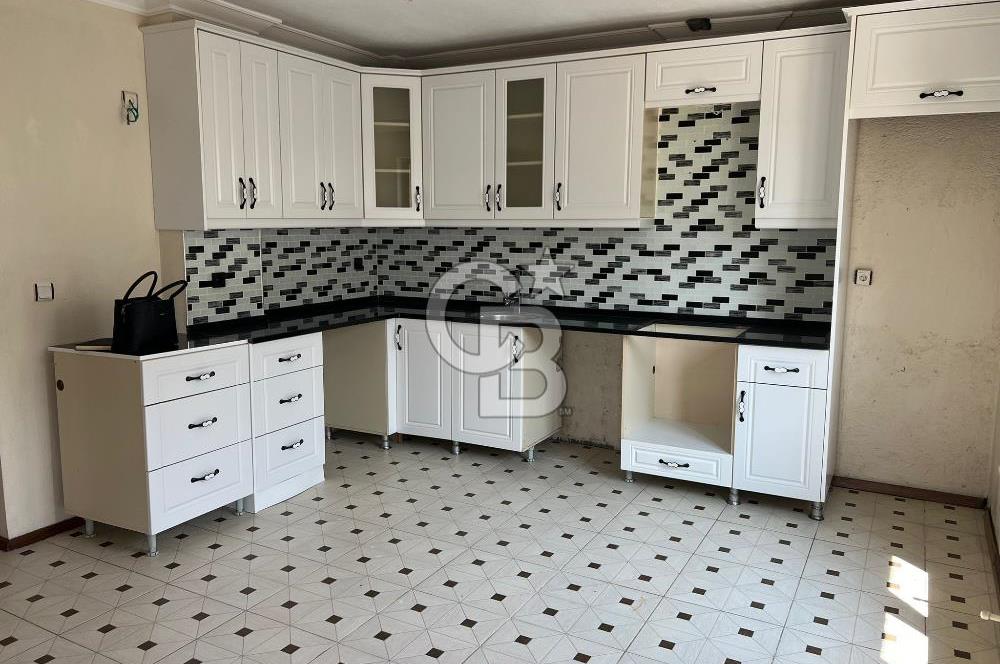 Foça Yenibağarası'nda Kiralık 2+1 Kapalı Mutfaklı Daire