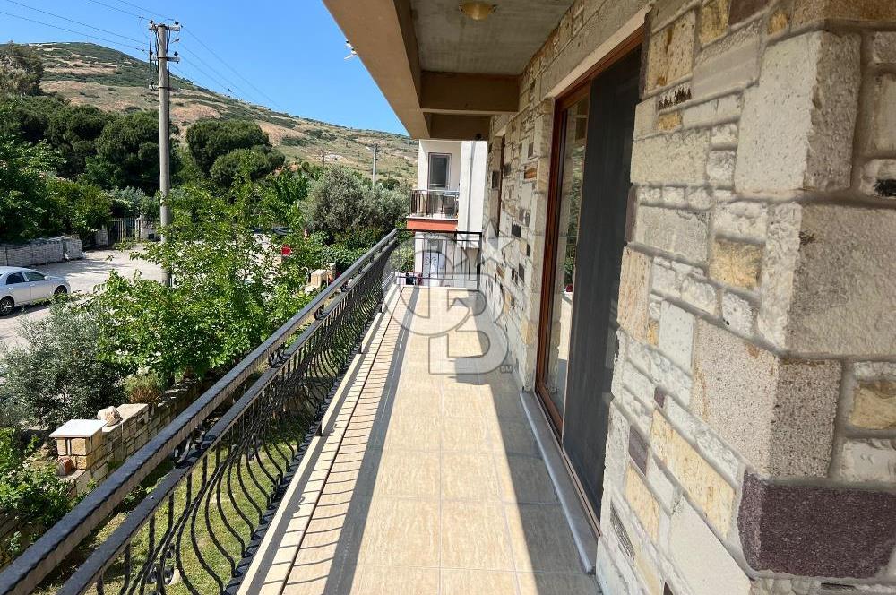 Foça Yenibağarası'nda Kiralık 2+1 Kapalı Mutfaklı Daire