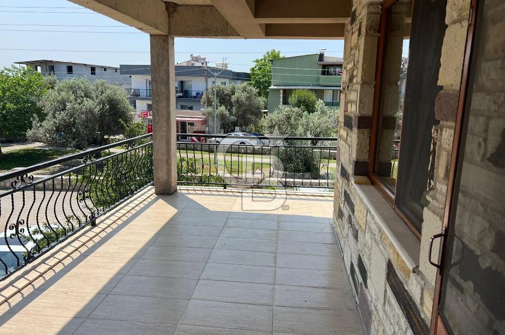 Foça Yenibağarası'nda Kiralık 2+1 Kapalı Mutfaklı Daire