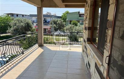 Foça Yenibağarası'nda Kiralık 2+1 Kapalı Mutfaklı Daire