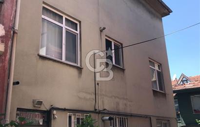 İstinye Cad. Üzerinde Muhteşem Konumlu, Denize 100m , 1+1 Daire