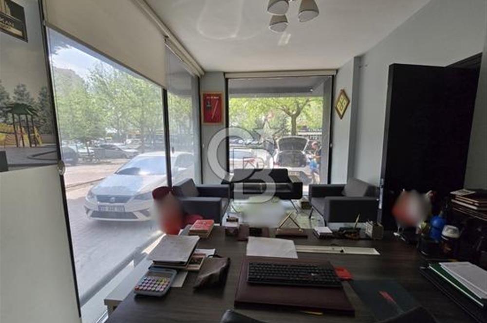 COLDWELL BANKER'DAN – AHMET ÖZCAN CADDESİ’NDE, TABELA DEĞERİ YÜKSEK, PRESTİJLİ TİCARİ DÜKKAN!