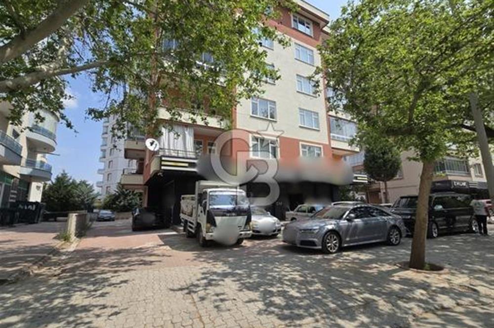 COLDWELL BANKER'DAN – AHMET ÖZCAN CADDESİ’NDE, TABELA DEĞERİ YÜKSEK, PRESTİJLİ TİCARİ DÜKKAN!