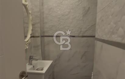 Suadiye'de genç binada merkezi lokasyonda 3+1 balkonlu daire