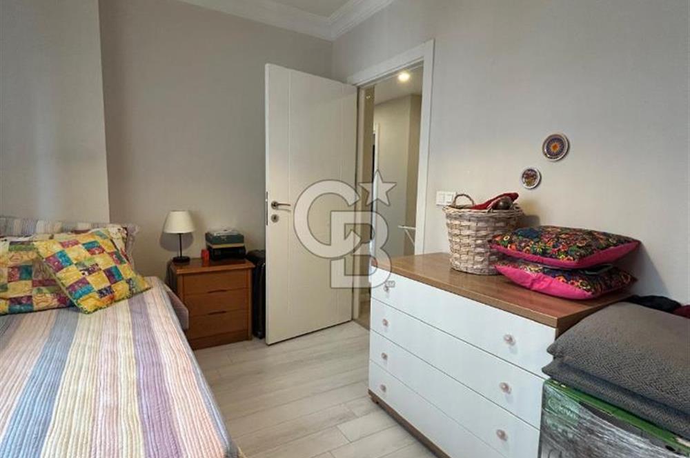 Suadiye'de genç binada merkezi lokasyonda 3+1 balkonlu daire