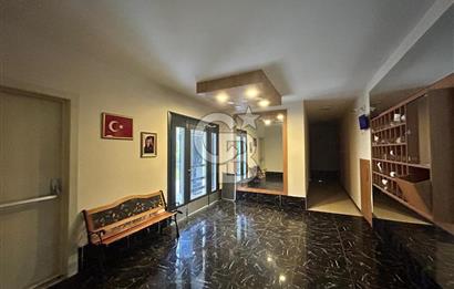 Suadiye'de genç binada merkezi lokasyonda 3+1 balkonlu daire
