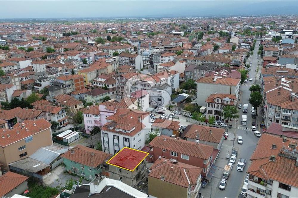 Merkezi Konumda 2+1'lerden Oluşan Komple Bina!