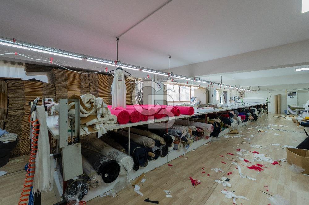 Gazi Bulvarı Cepheli Satılık 500 m2 İş Yeri
