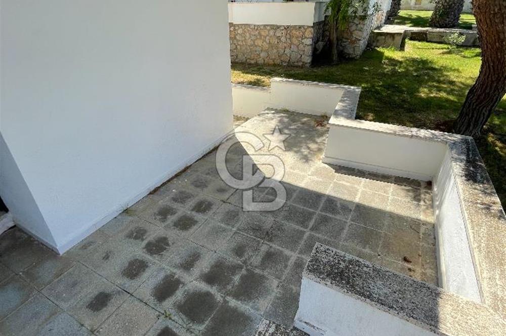 ÇEŞME AYA YORGİ KOYU HACETTEPE SİTESİ İÇERSİNDE KİRALIK VİLLA