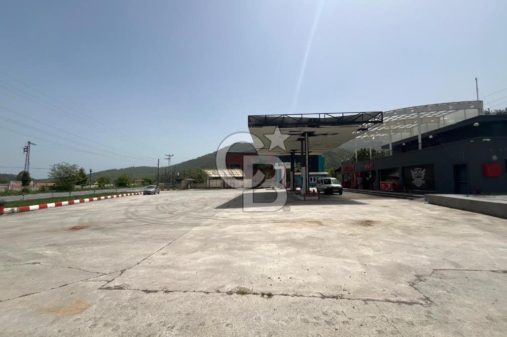 ANA YOLA CEPHELİ SATILIK AKARYAKIT İSTASYONU