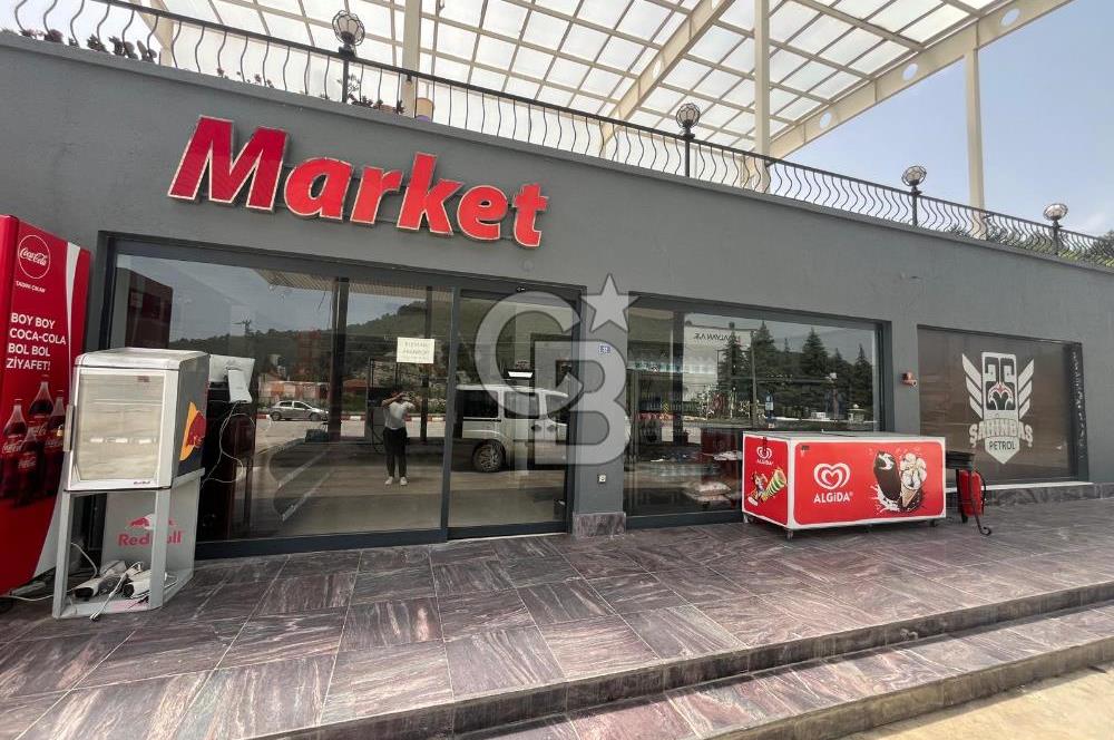 ANA YOLA CEPHELİ SATILIK AKARYAKIT İSTASYONU