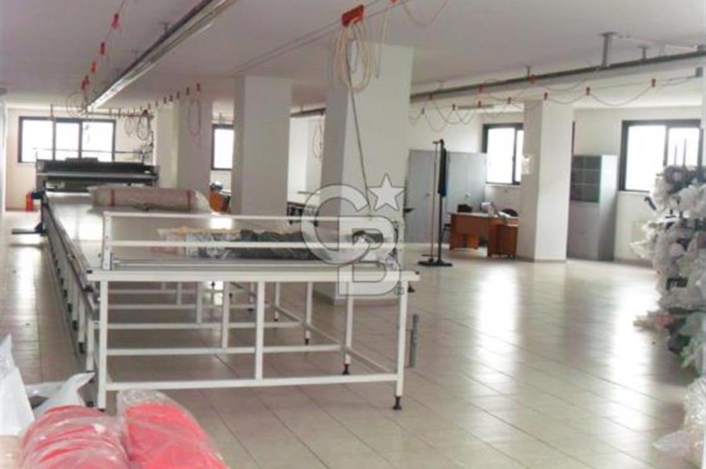 Kağıthane Merkez Kemerburgaz Caddesinde Satılık İşhanı Katı/Ofis